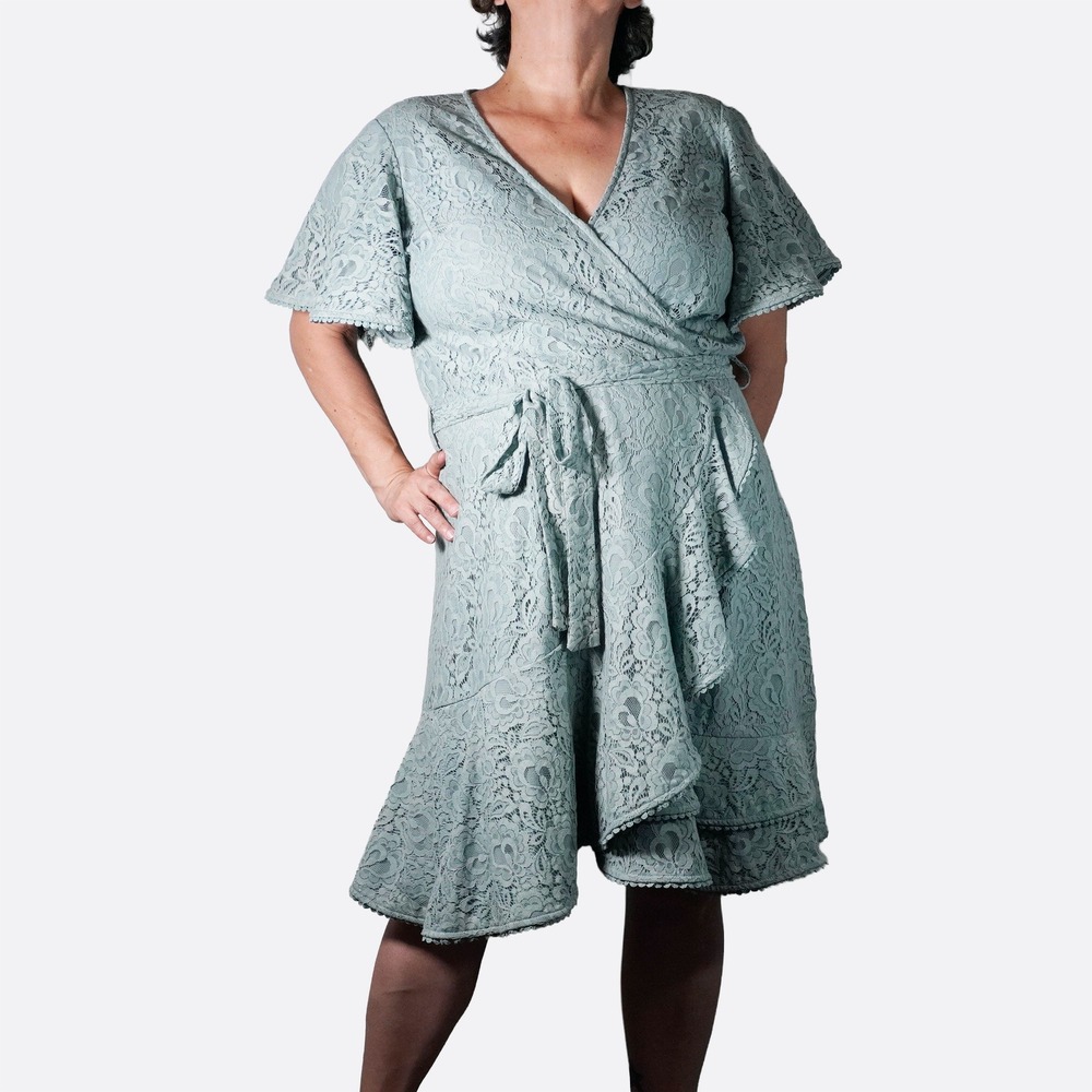 City Chic Lace Wrap Dress Seafoam Green Sweet Luv Plus Size 1X 2X Romantic Boho